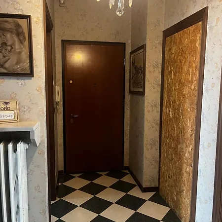 Apartment House *