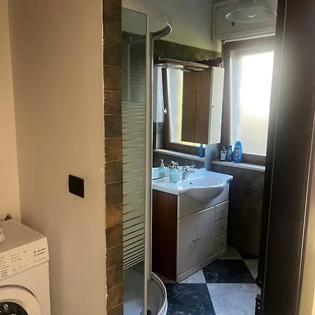 House Apartment *