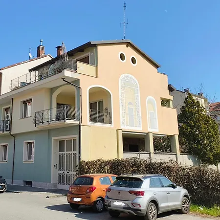 Apartment House *