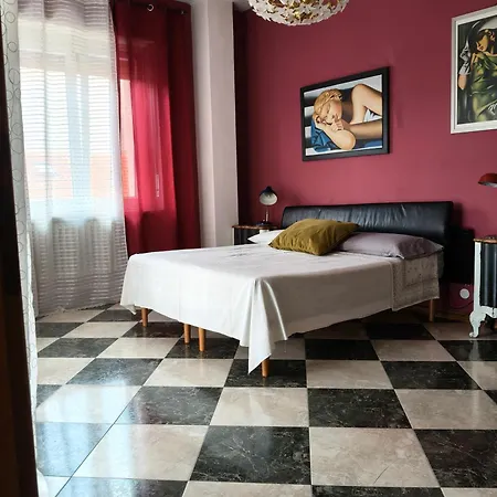 House Апартаменты *